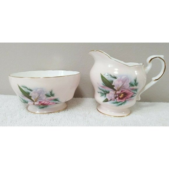 Paragon Blush Pink Sugar Bowl & Creamer Set Bone China England - Picture 2 of 3